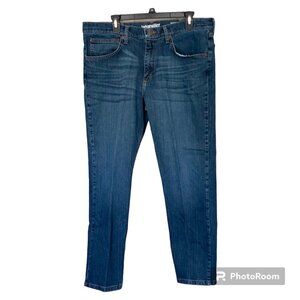 Wrangler Jeans Men's 36x30 Dark Wash Regular Taper Fit